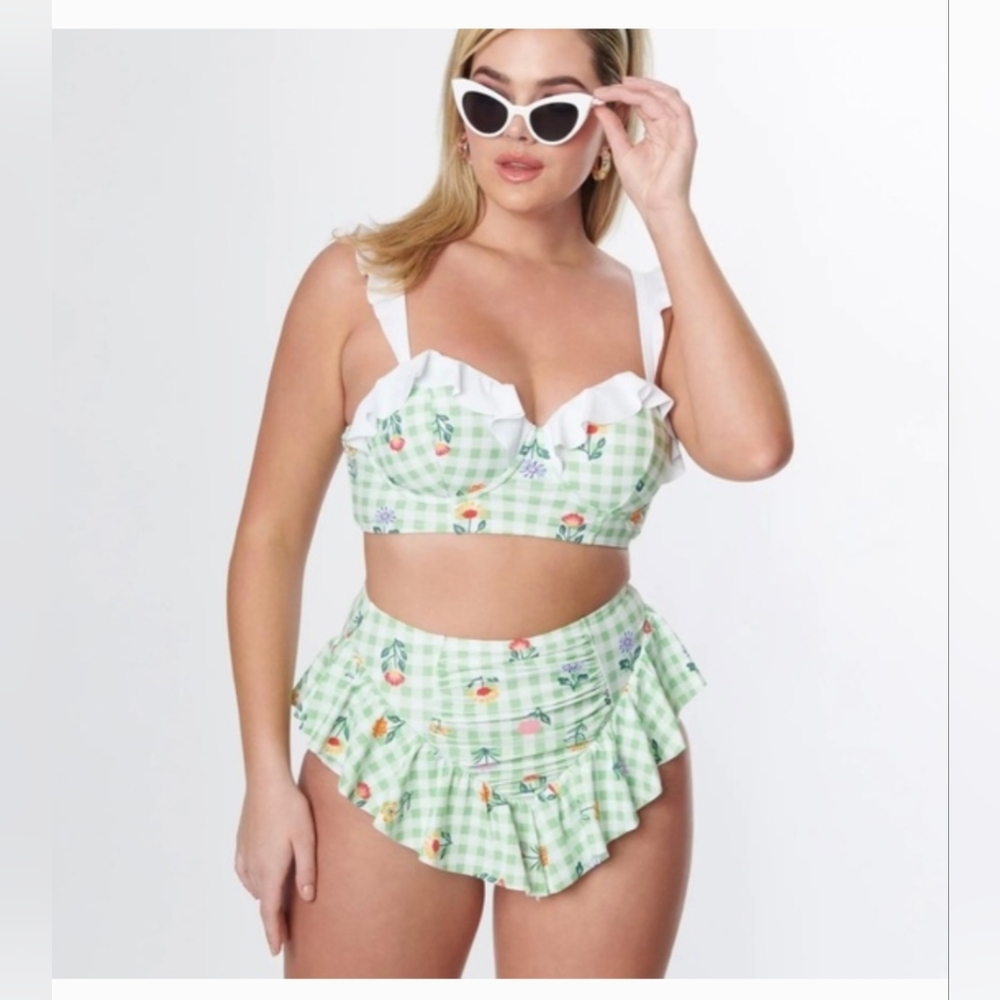 UNIQUE VINTAGE SWIM: NWT - Green Gingham & Floral Ruffle Bikini - XL/14